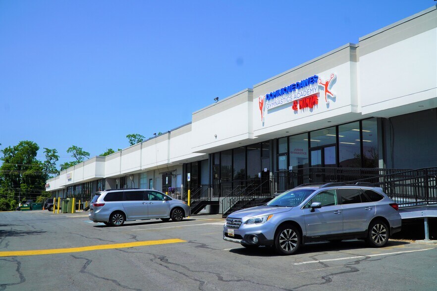 More Photos Of 5520-5630 Randolph Rd, Rockville Unknown For Lease