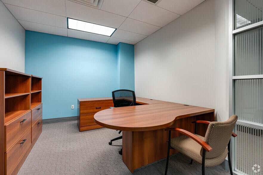 More Photos Of 3801 Hulen St, Fort Worth Office For Lease