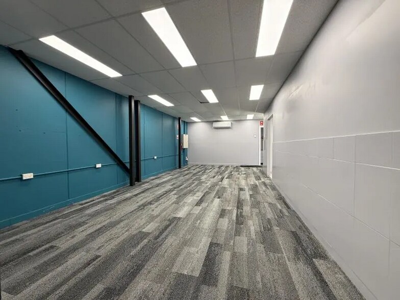 More Photos Of 3 Kaleski St, Moorebank Warehouse For Lease