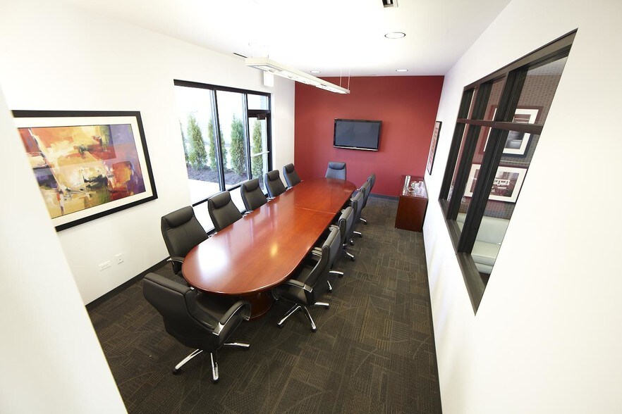 More Photos Of 1016 W Jackson Blvd, Chicago Office For Lease