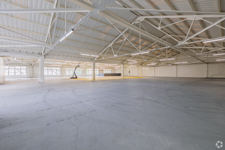 More Photos Of 1270 Bush St, San Francisco Warehouse For Lease