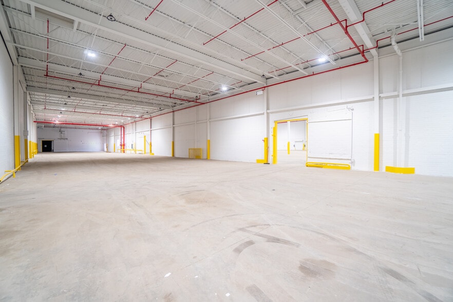 More Photos Of 1885 Alamac Rd, Lumberton Warehouse For Lease