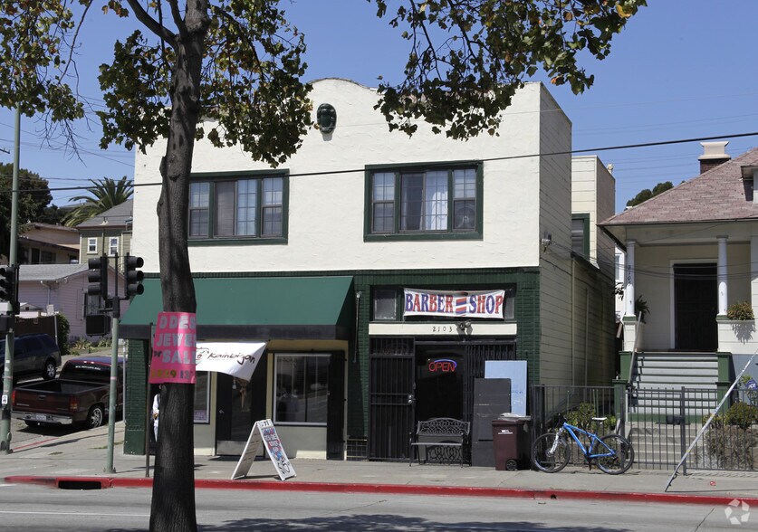 More Photos Of 2101-2103 14th Ave, Oakland Storefront Retail Residential For Lease