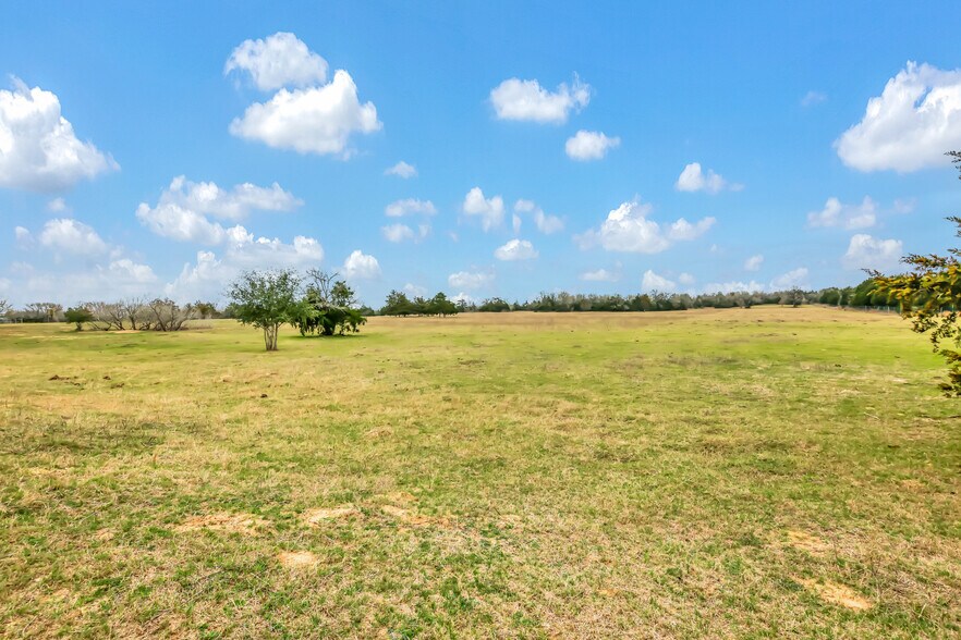 More Photos Of 2456 W Old Lockhart Rd, West Point Land For Sale