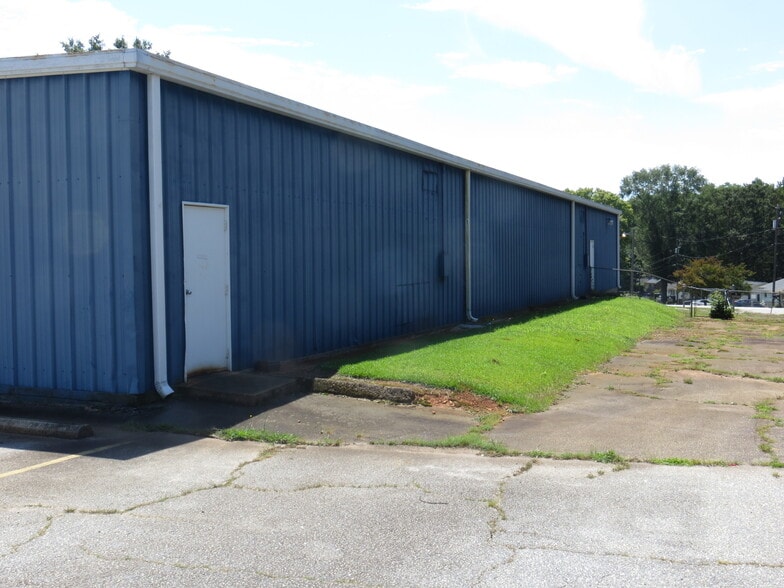 More Photos Of 1489 Cedar Lane Rd, Greenville Warehouse For Sale