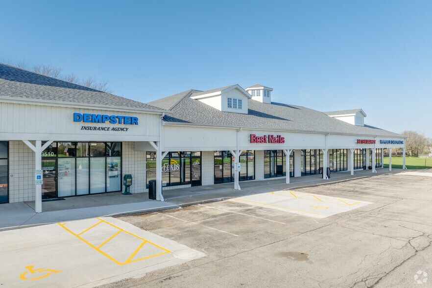 More Photos Of 3502-3530 W Willow Knolls Dr, Peoria General Retail For Sale