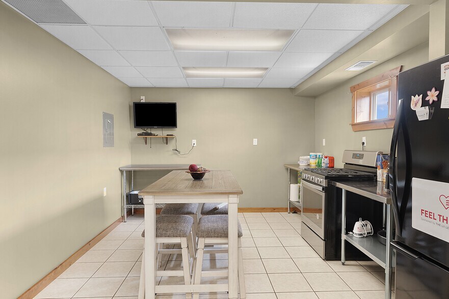 More Photos Of 4780 Cornfield Dr, Cedar Springs Freestanding For Sale