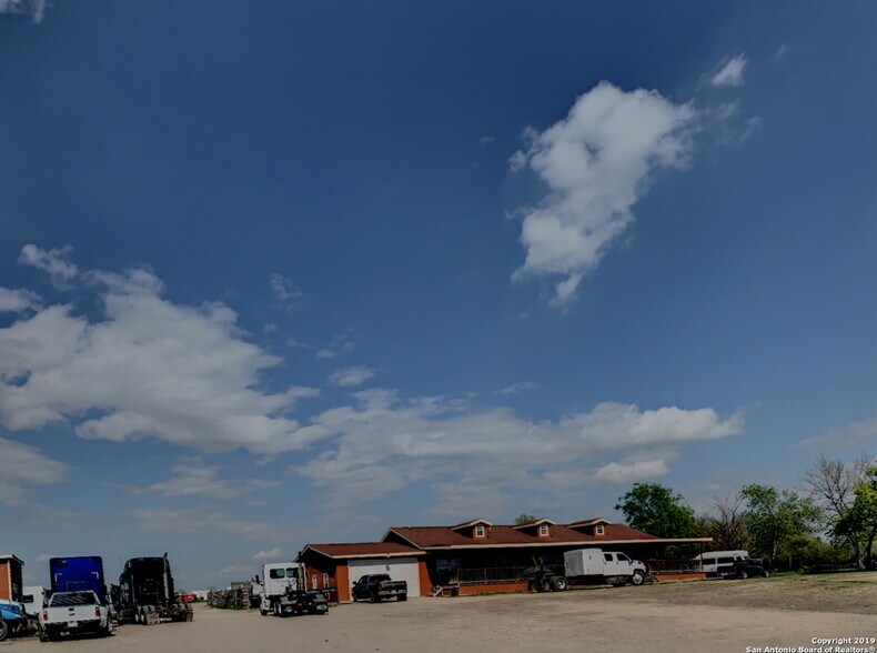 More Photos Of 6607 FM 1346, San Antonio Industrial For Sale