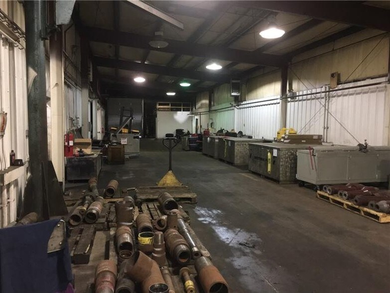 More Photos Of 20 Museum Rd, Washington Warehouse For Lease