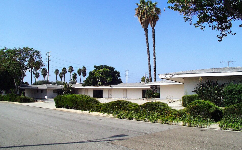 More Photos Of 2501-2511 W La Habra Blvd, La Habra Office For Lease