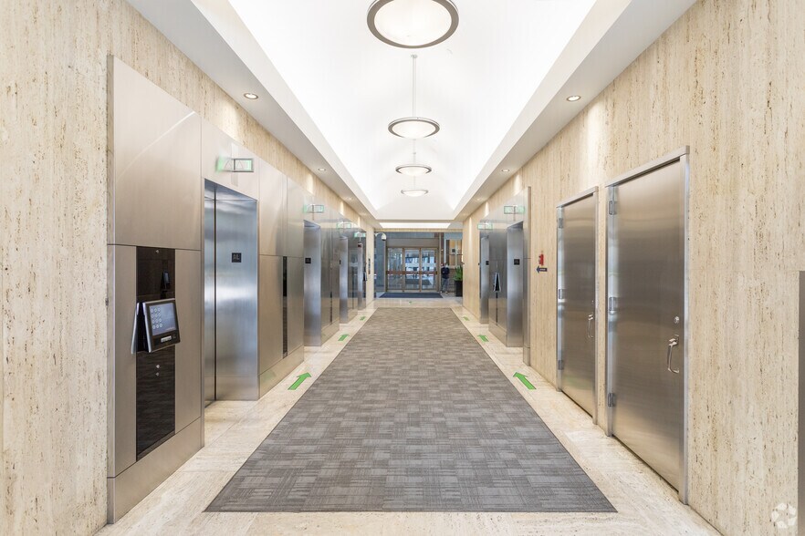 More Photos Of 1055 W Georgia St, Vancouver Coworking Space