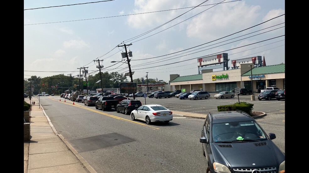 More Photos Of 11-35 River Rd, North Arlington Storefront For Lease