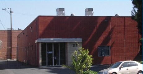 More Photos Of 1207 W Jon St, Torrance Warehouse For Lease