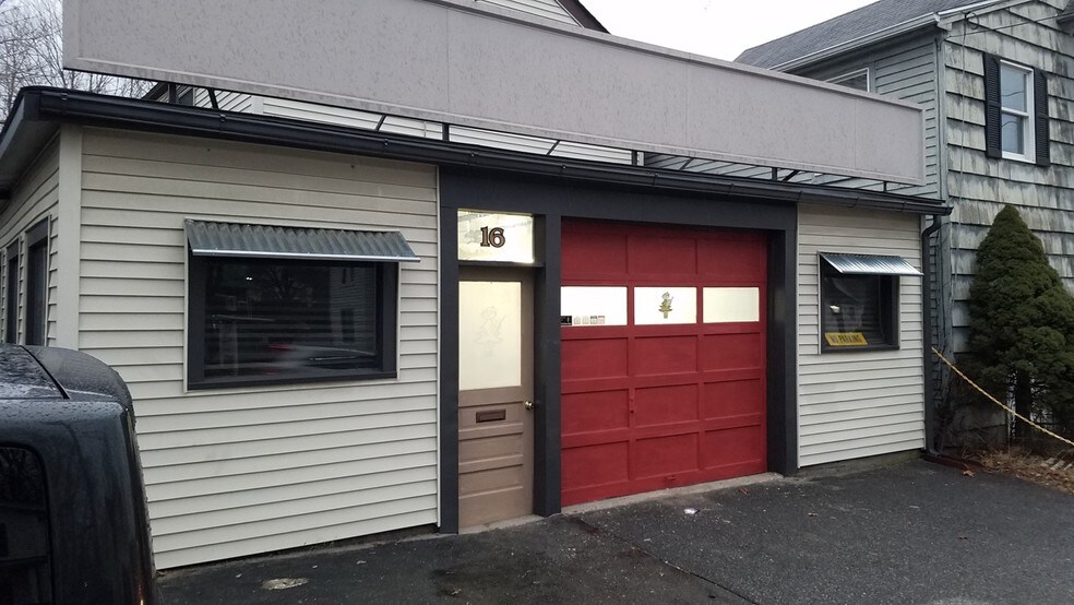 More Photos Of 16 East St, New Milford Freestanding For Lease