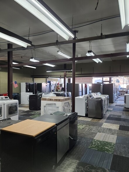 More Photos Of 396 Midland Ave, Garfield General Retail For Lease