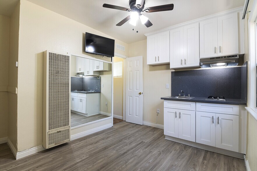 More Photos Of 1930 S Oxford Ave, Los Angeles Apartments For Sale