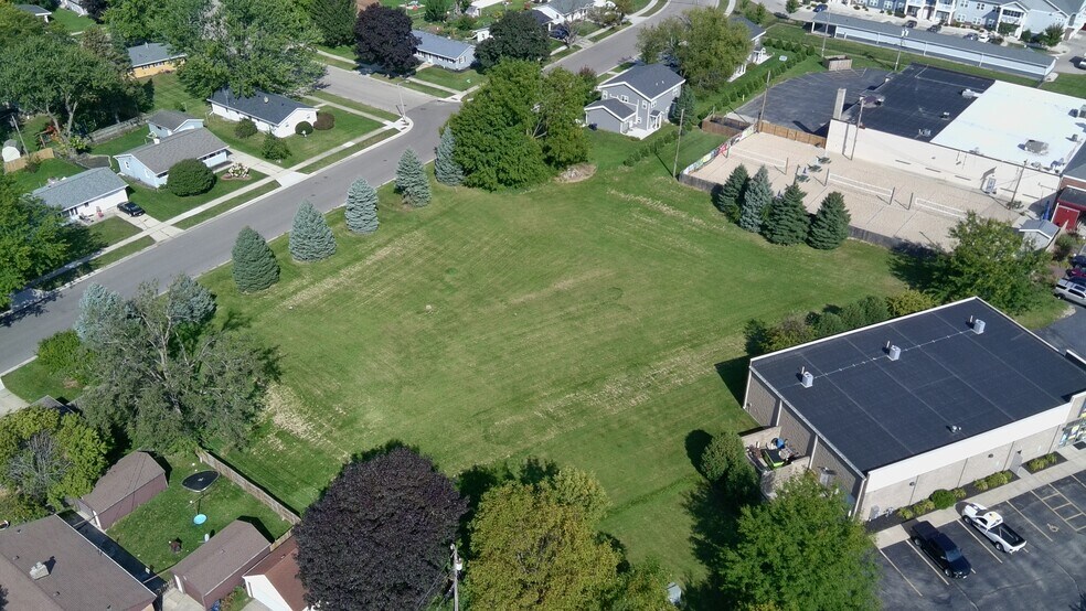 More Photos Of 1210 Mayfair Dr, Janesville Land For Sale