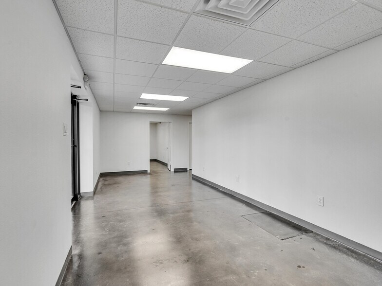 More Photos Of 8382 Miller Rd, Magnolia Industrial For Sale