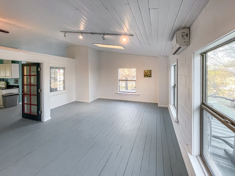 More Photos Of 3001 E Frontage Rd, Amado Restaurant For Sale