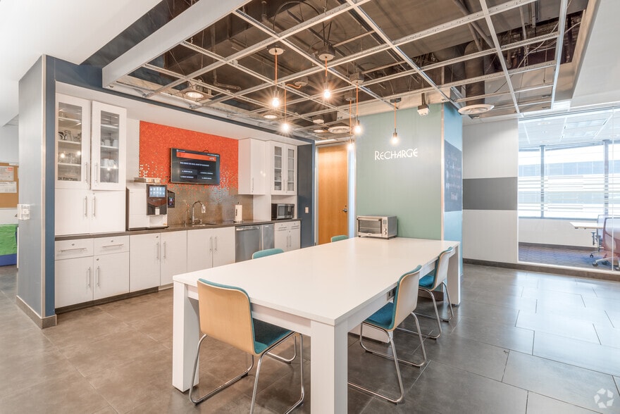 More Photos Of 12100 Wilshire Blvd, Los Angeles Office For Lease
