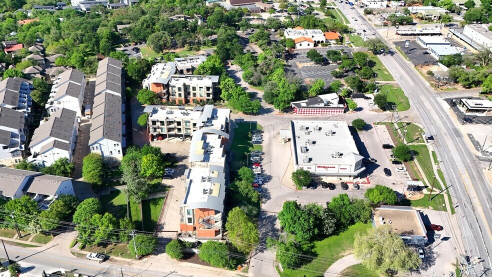 More Photos Of 2525 S Lamar Blvd, Austin Office For Sale