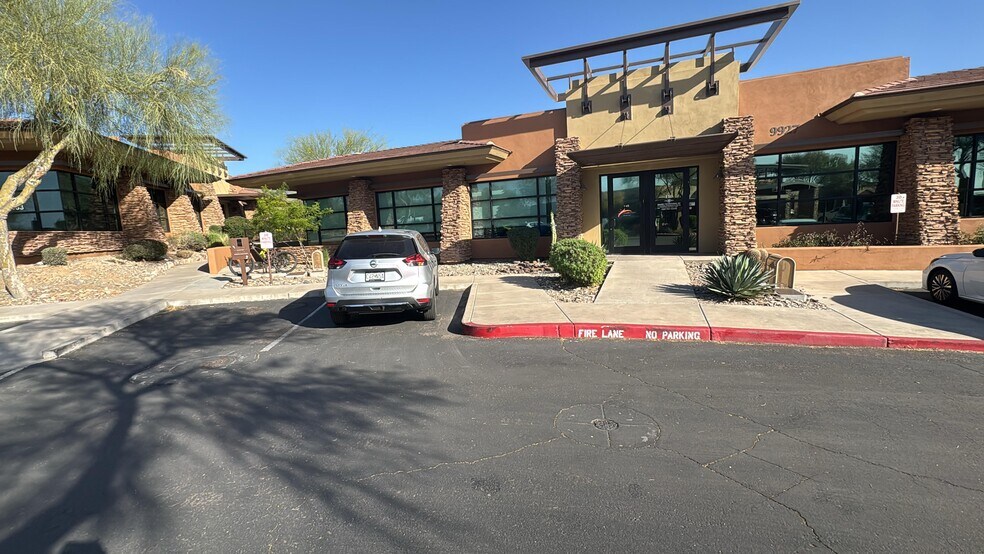 More Photos Of 9927 E Bell Rd, Scottsdale Medical For Lease