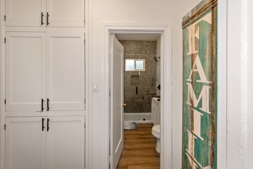 More Photos Of 1296 S Citrus Ave, Los Angeles Apartments For Sale