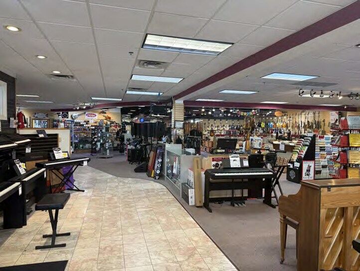 More Photos Of 7567 Mall Rd, Florence Freestanding For Sale