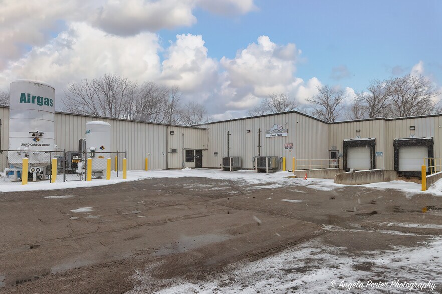 More Photos Of 947 Carney Ct, Antioch Industrial For Sale