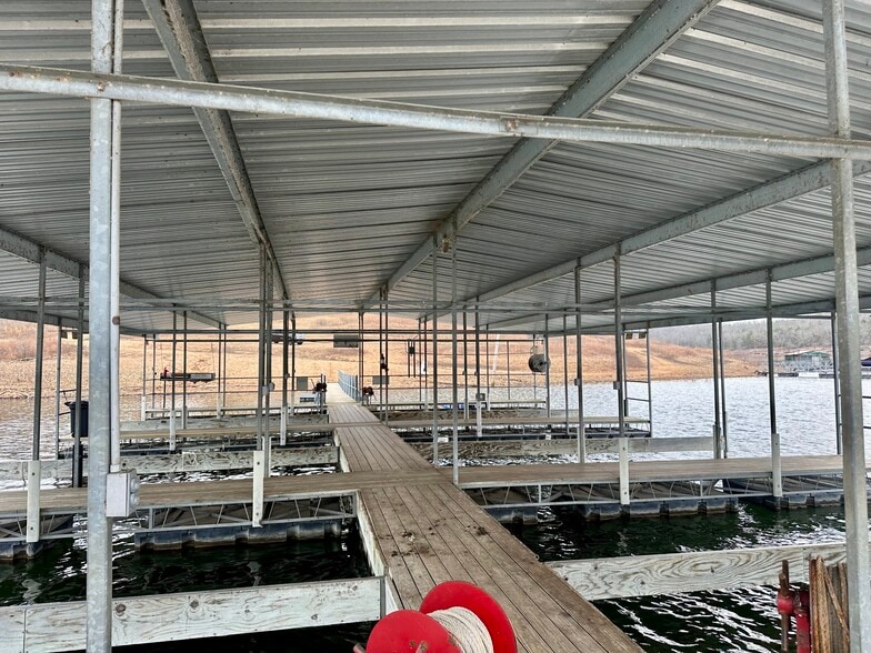 More Photos Of 10 Lease Ln, Theodosia Hotel For Sale