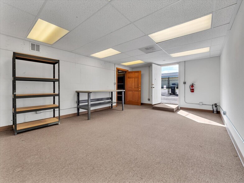 More Photos Of 3710 6th Ave, Tacoma General Retail For Sale