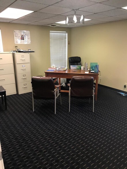 More Photos Of 501 N Mur Len Rd, Olathe Medical For Sale