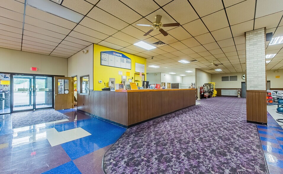 More Photos Of 2701 P Nut Ln, Bloomsburg Bowling Alley For Sale