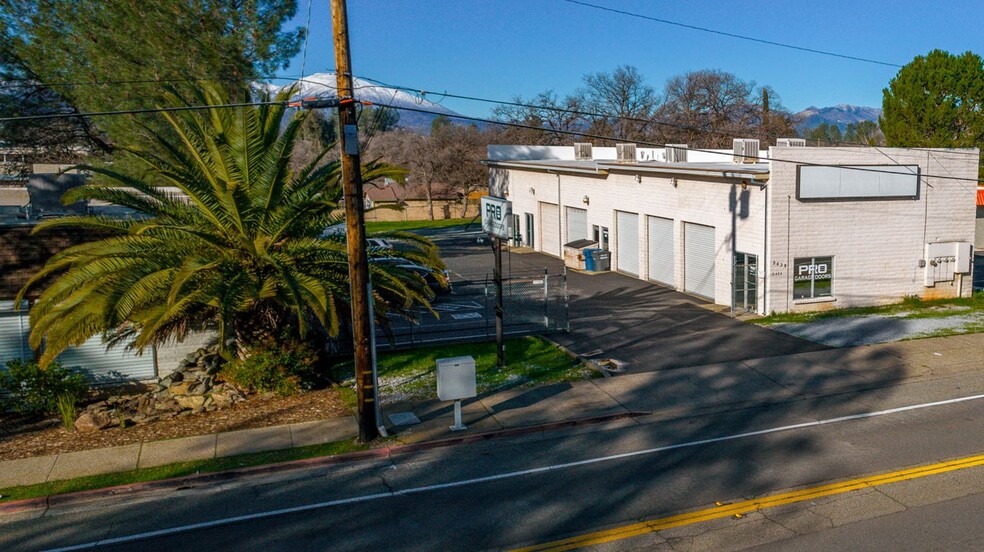 Primary Photo Of 2424 Victor Ave, Redding Warehouse For Sale