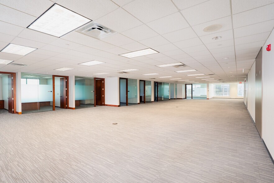 More Photos Of 1000 Ridgeway Loop, Memphis Office For Lease