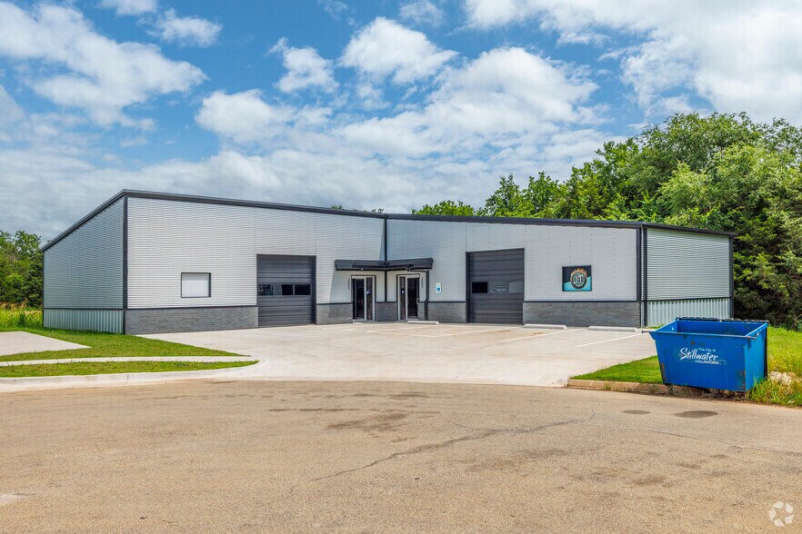 Primary Photo Of 3003-3005 N Park Dr, Stillwater Industrial For Sale