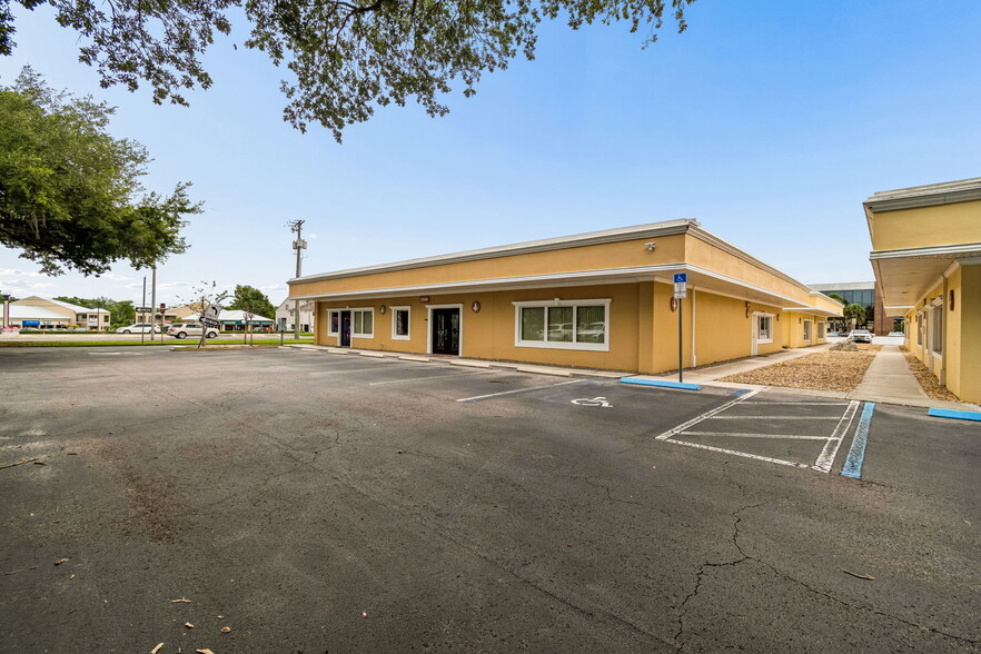 More Photos Of 13940 N Dale Mabry, Tampa Office For Sale