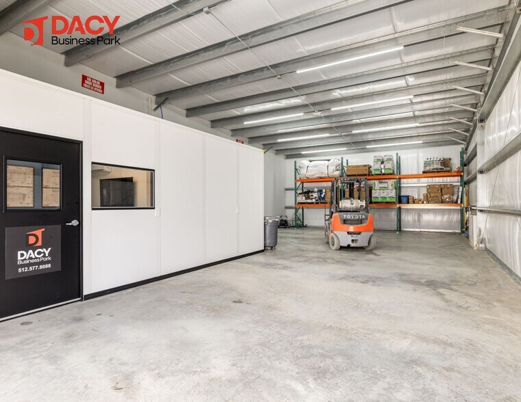More Photos Of 3300 Dacy Ln, Kyle Warehouse For Sale