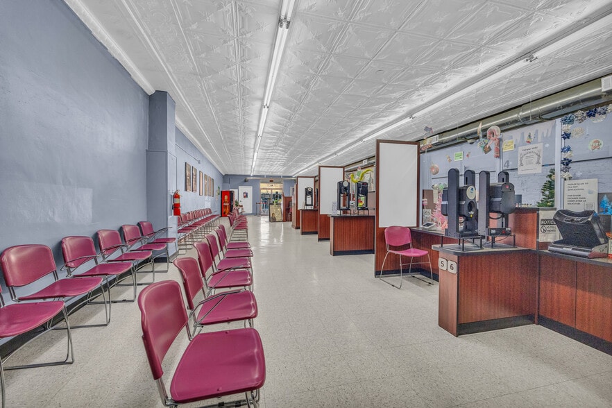 More Photos Of 62 Doyle St, Toccoa Storefront Retail Office For Sale