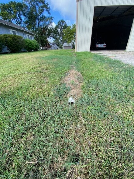 More Photos Of 1501 Dupont, Orange Warehouse For Sale