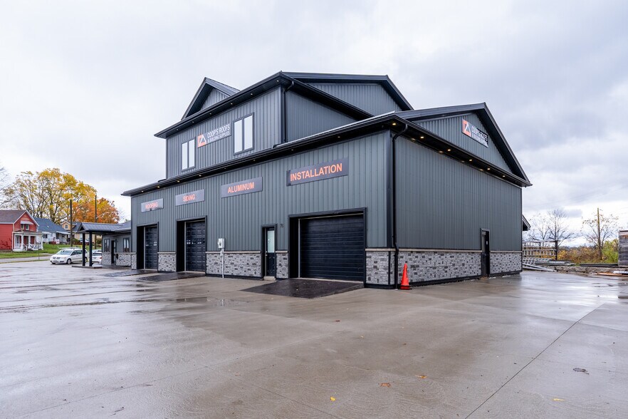 More Photos Of 76 Capron St, Paris Storefront Retail Residential For Sale