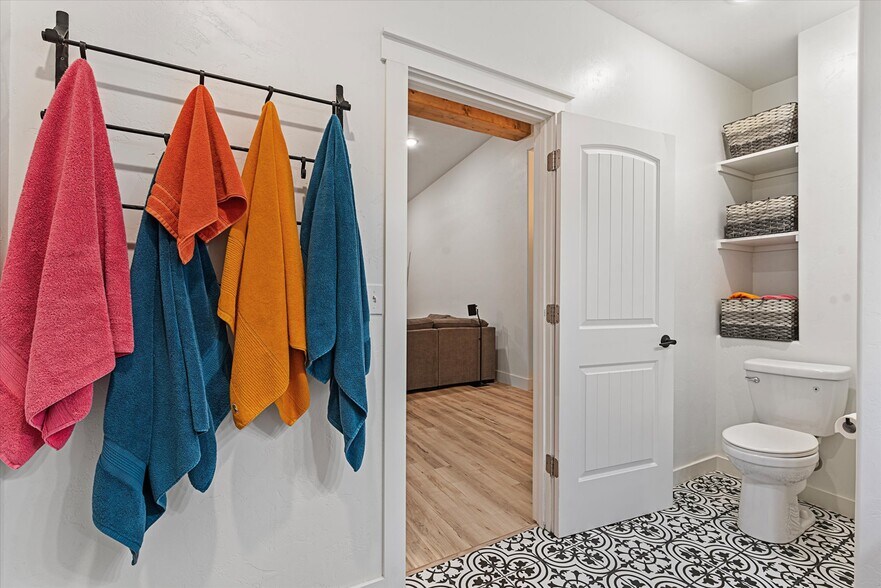 More Photos Of 1905 2nd St, Baker City Storefront Retail Residential For Sale