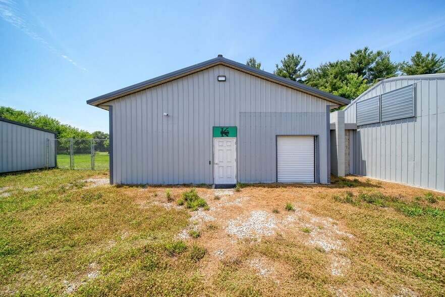 More Photos Of 15379 Howard Rd, Hanover Flex For Sale