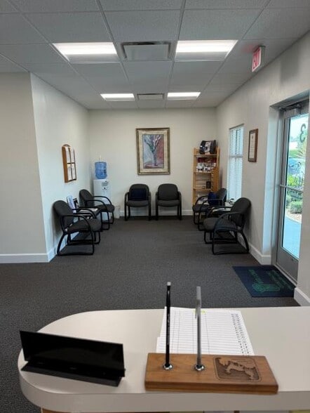 More Photos Of 9371 Cypress Lake Dr, Fort Myers Unknown For Lease