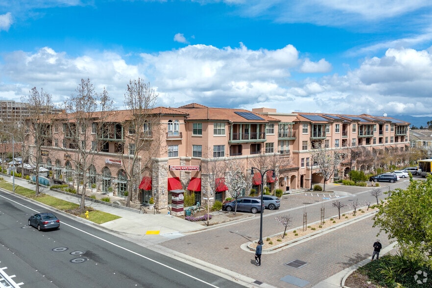 More Photos Of 20560 Town Center Ln, Cupertino Apartments For Lease