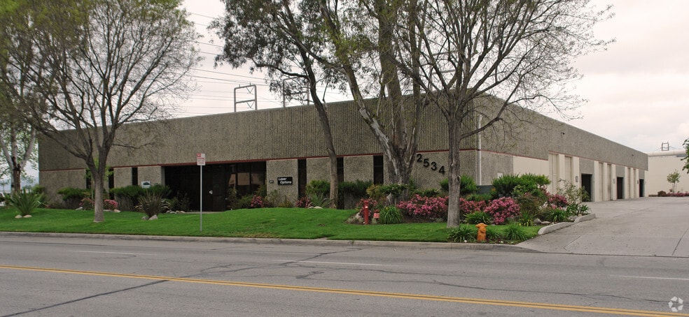 More Photos Of 25345 Avenue Stanford, Valencia Warehouse For Lease