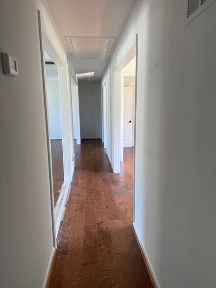 More Photos Of 33418 Lago Vista, Magnolia Office For Lease