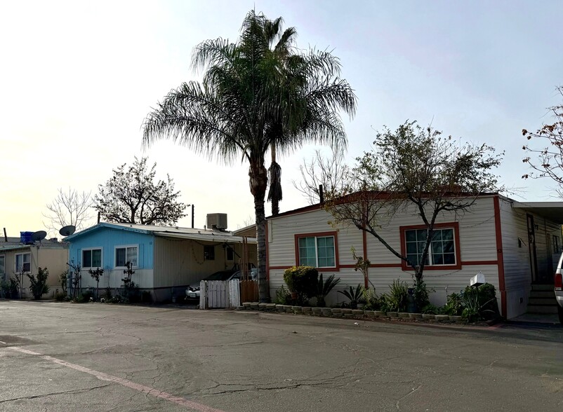 More Photos Of 24833 Railroad, Newhall Manufactured Housing Mobile Home Park For Sale