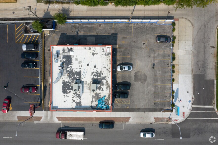 More Photos Of 1001 W Roosevelt Rd, Maywood Storefront For Sale