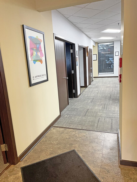 More Photos Of 3145 Prairie St SW, Grandville Office For Sale
